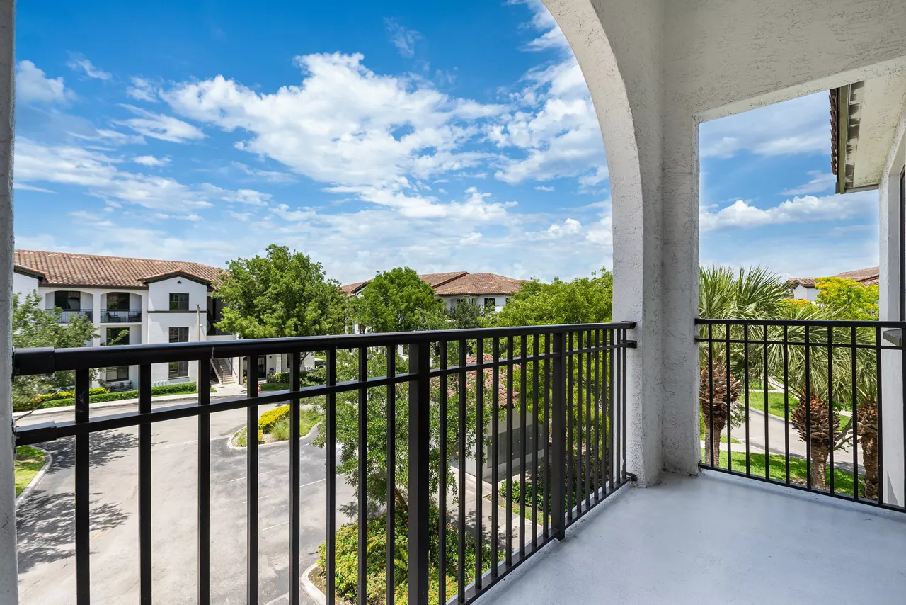 Doral View - Doral, FL - Balcony