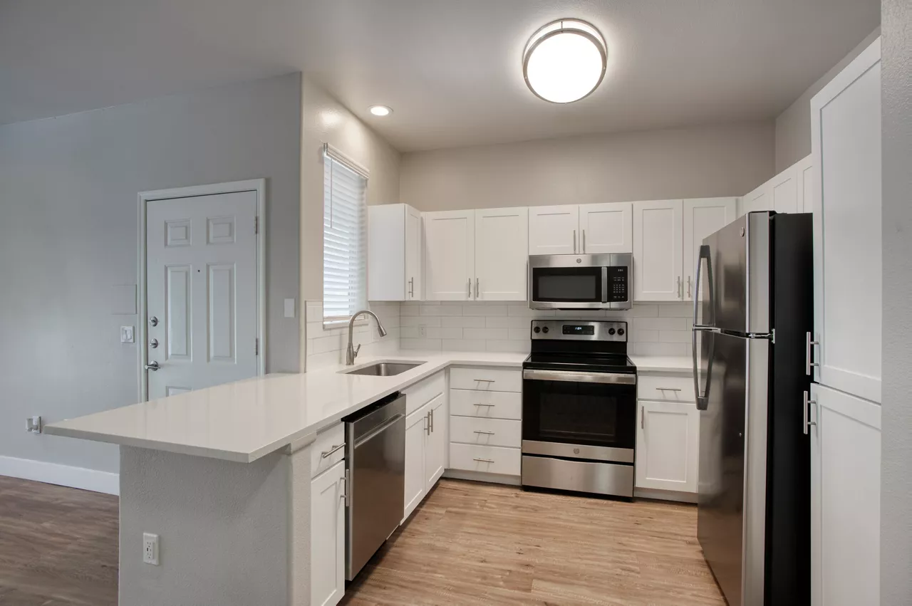 Lumiere Chandler - Chandler, AZ - kitchen