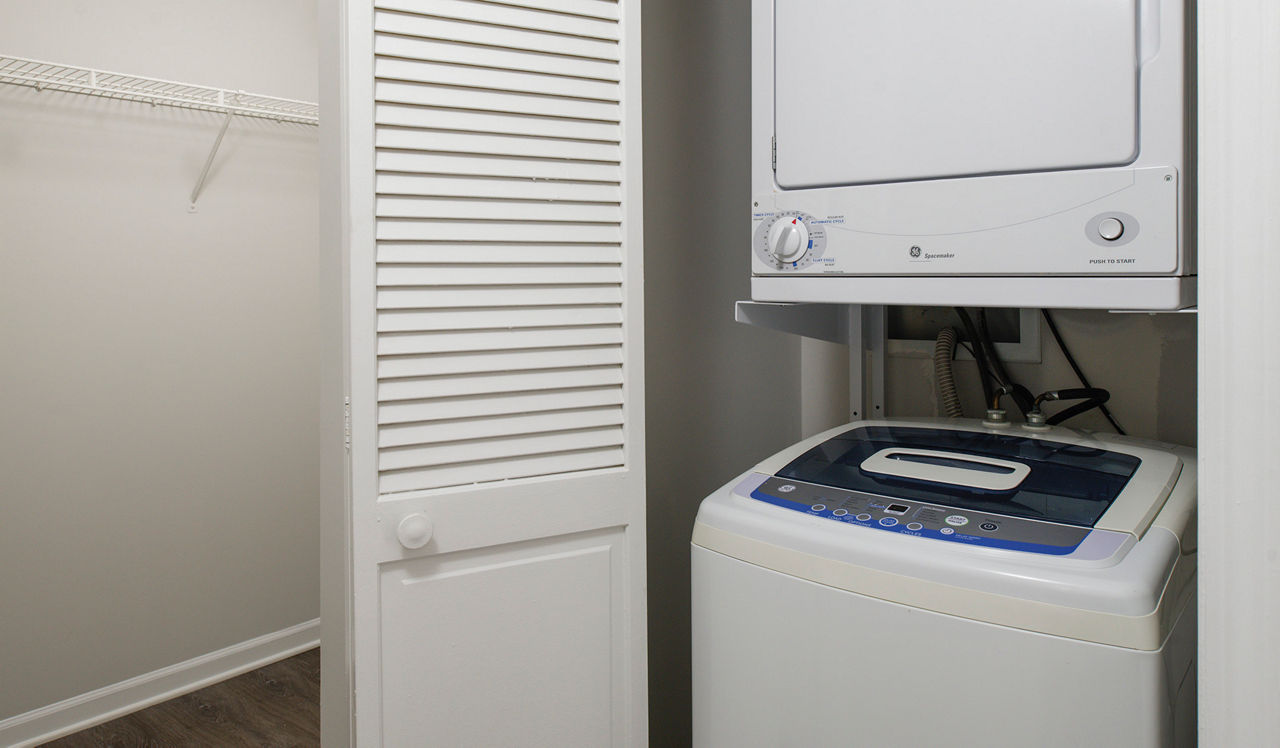 Huntington Gateway - Alexandria, VA - Laundry