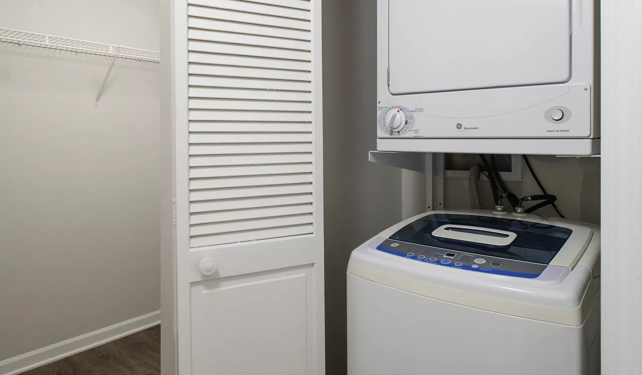Huntington Gateway - Alexandria, VA - Laundry