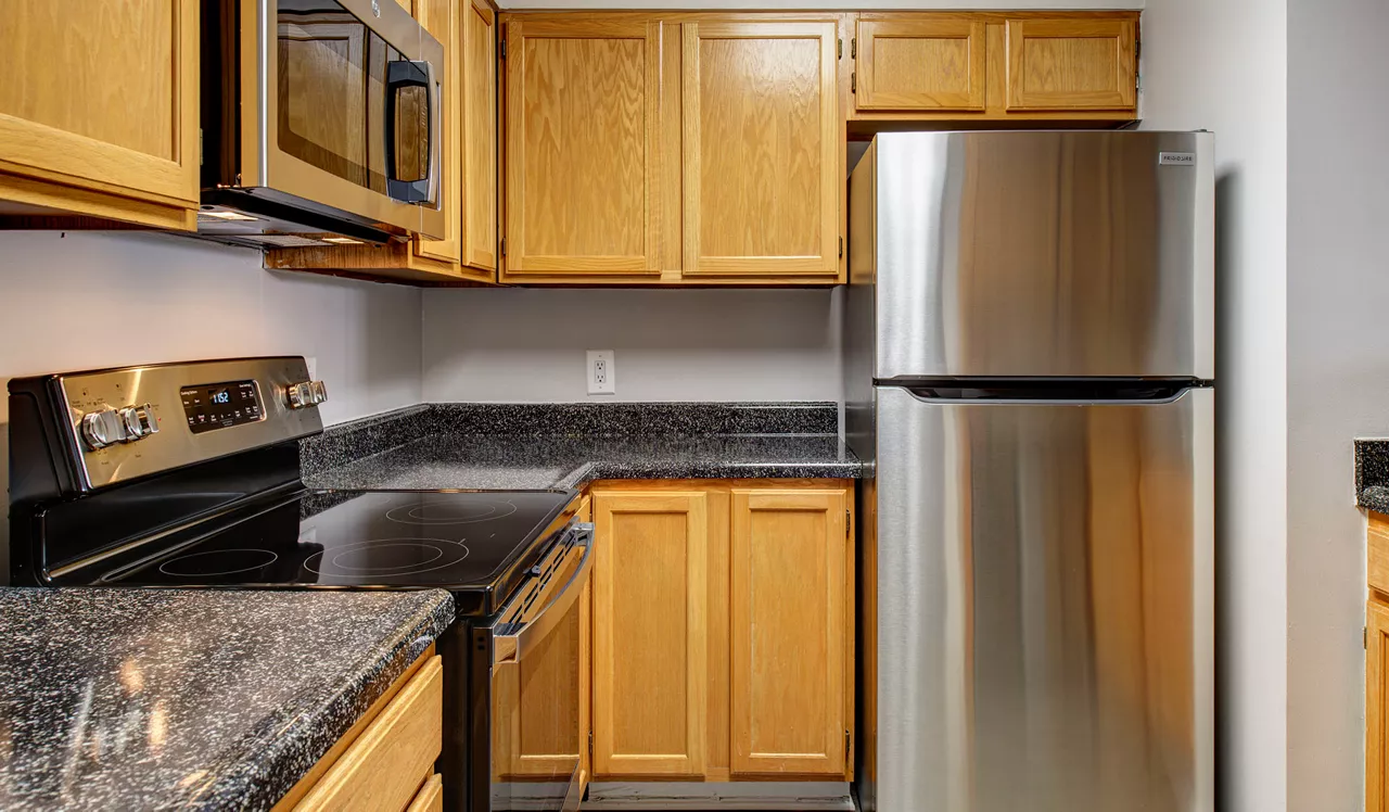 Huntington Gateway - Alexandria, VA - Kitchen