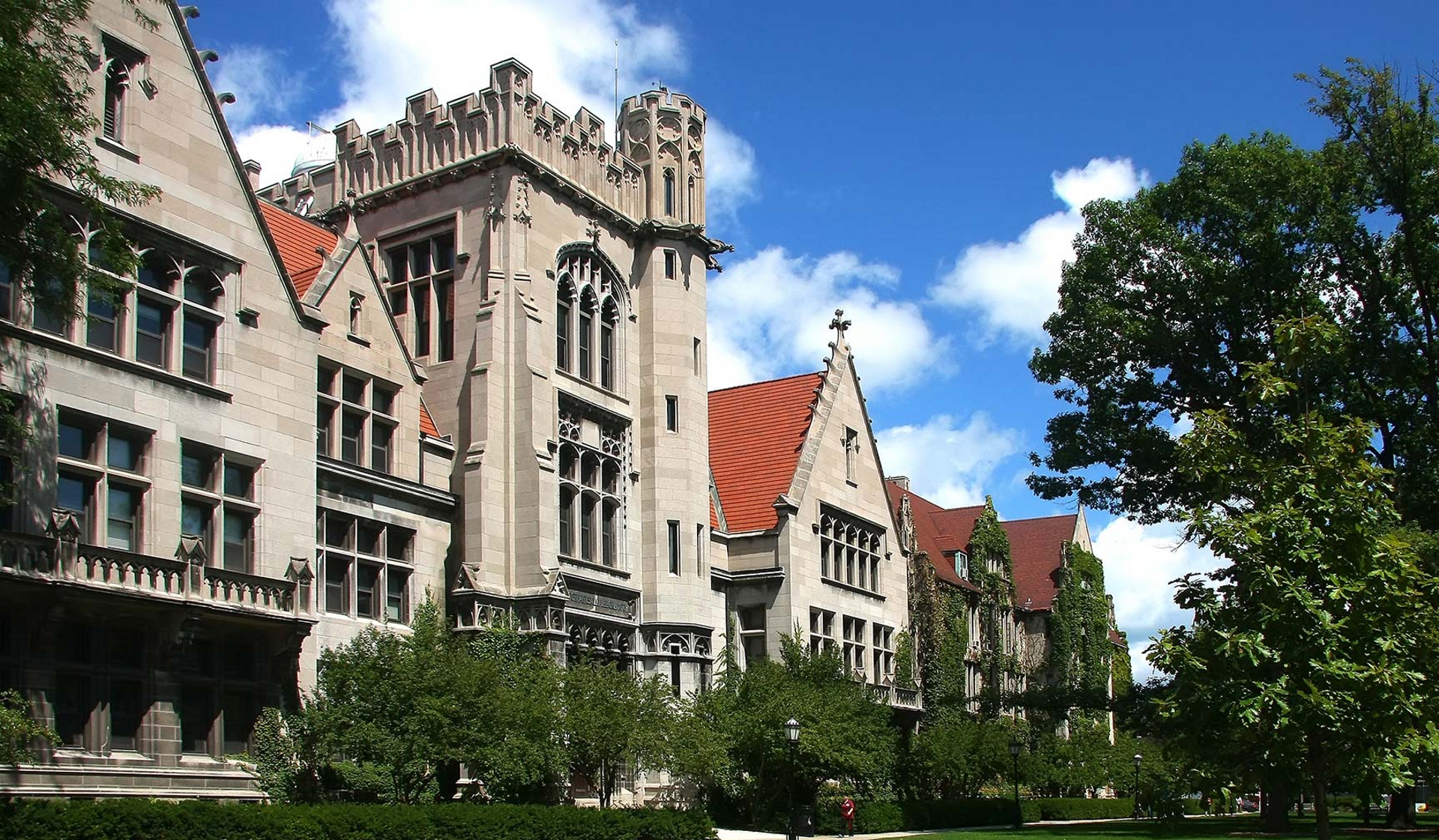 Hyde Park Towers - Chicago, IL - University of Chicago