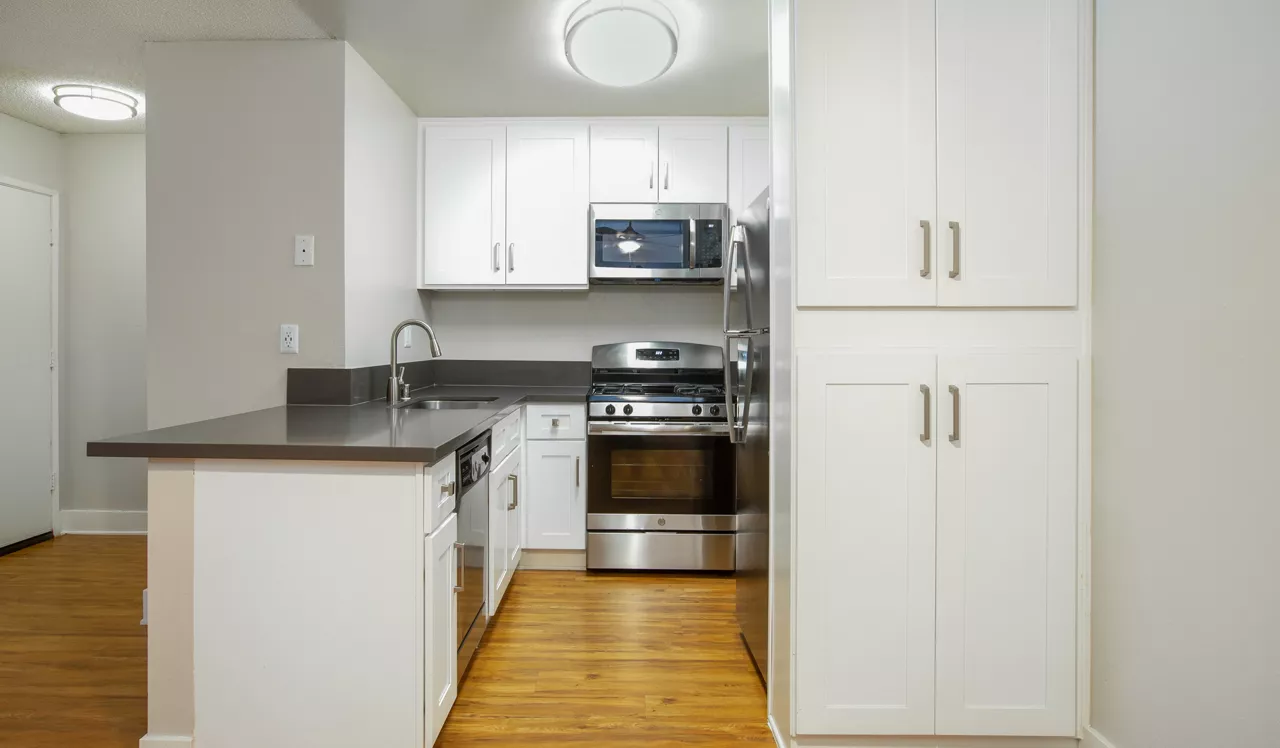Indian Oaks - Simi Valley, CA - Kitchen