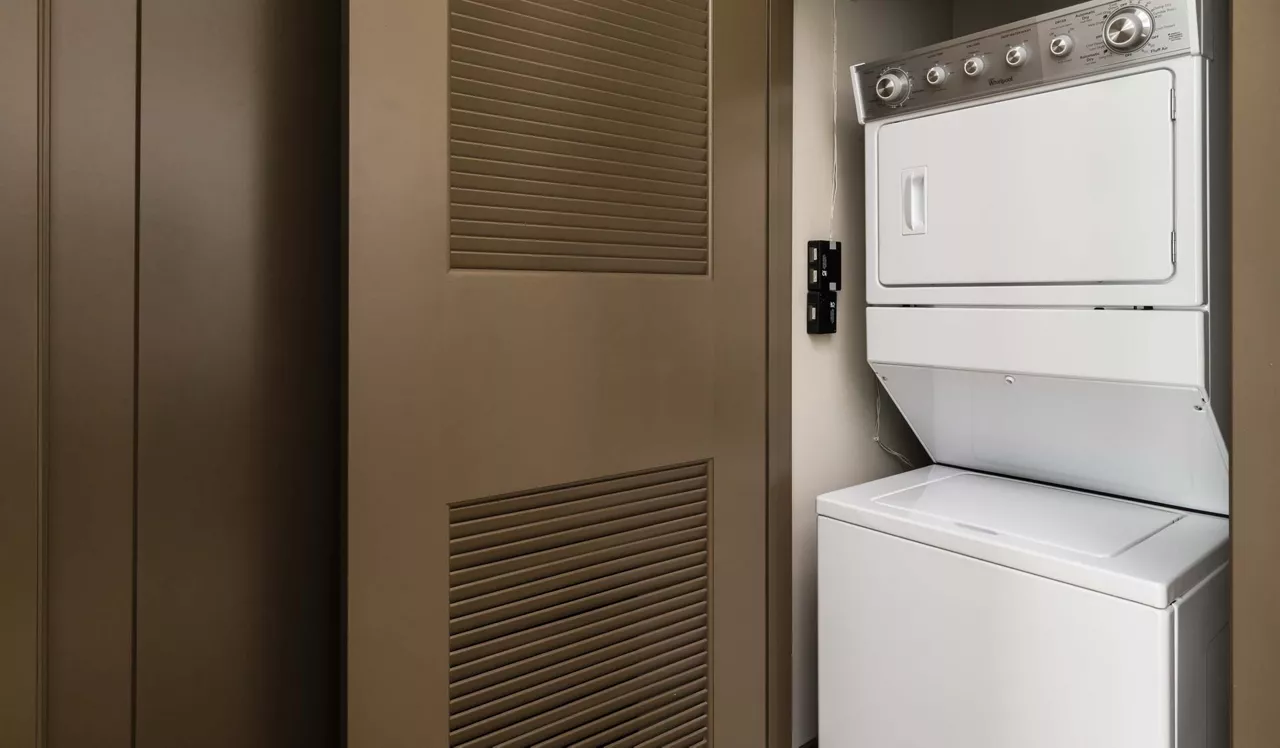 Indigo Apartment Homes - Redwood City, CA - laundry