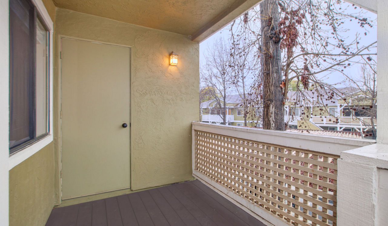 Island Club - Oceanside, CA - balcony