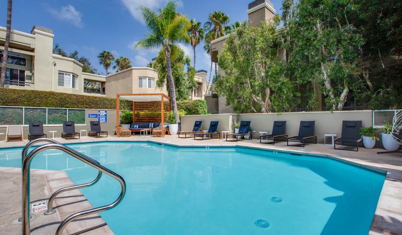 Hillcreste Apartments in Century City, CA - Resort-Style Outdoor Pool