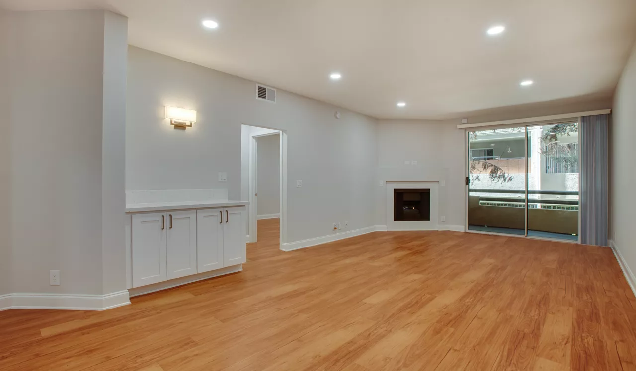 HillCreste - Los Angeles, CA - Living Room