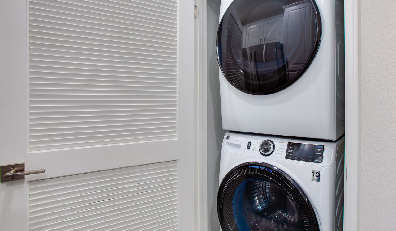 Palazzo West  - Los Angeles, CA - Laundry