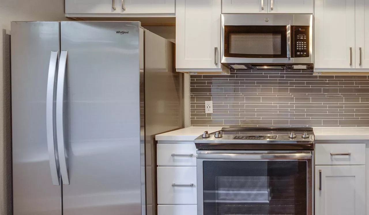3400 Avenue of the Arts - Costa Mesa, CA - Kitchen