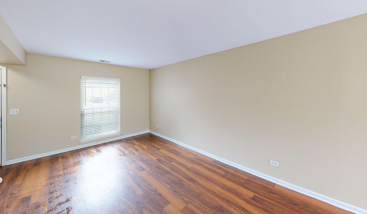 Willow Bend - Rolling Meadows, IL - bedroom