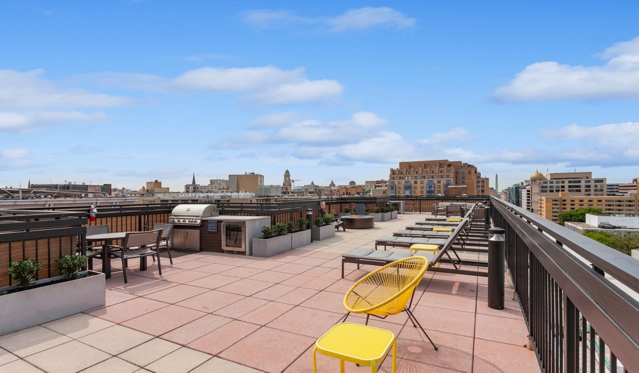 Latrobe Apartment Homes - Washington, D.C. - Rooftop Patio