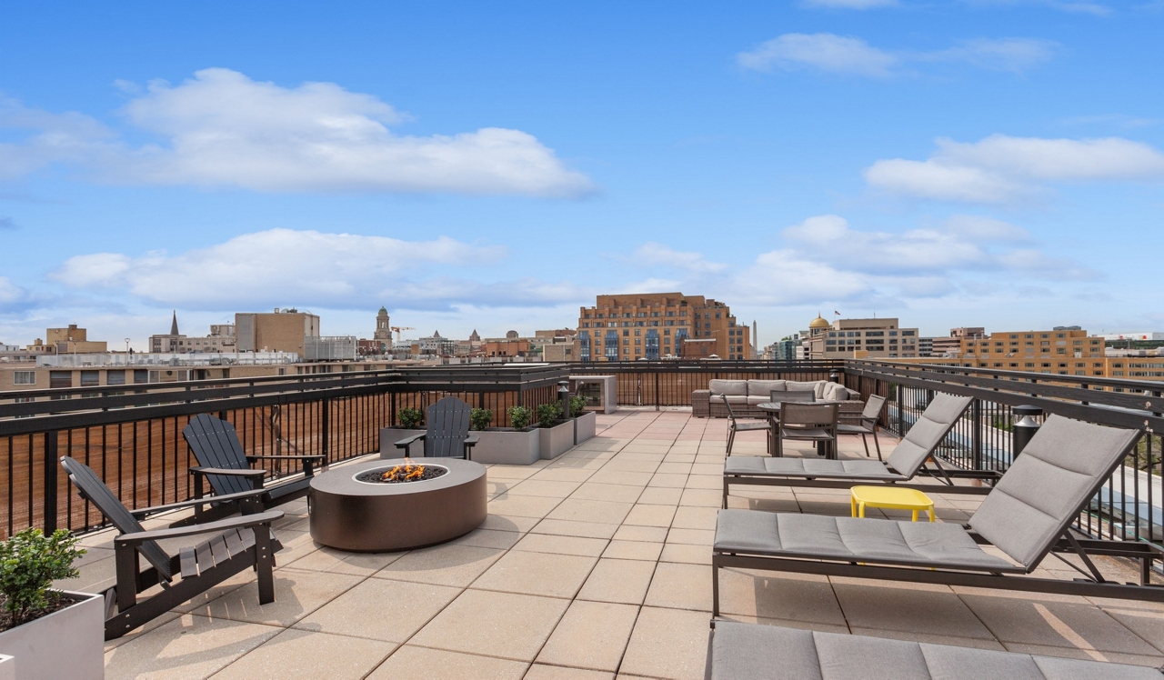 Latrobe Apartment Homes - Washington, D.C. - Rooftop Patio