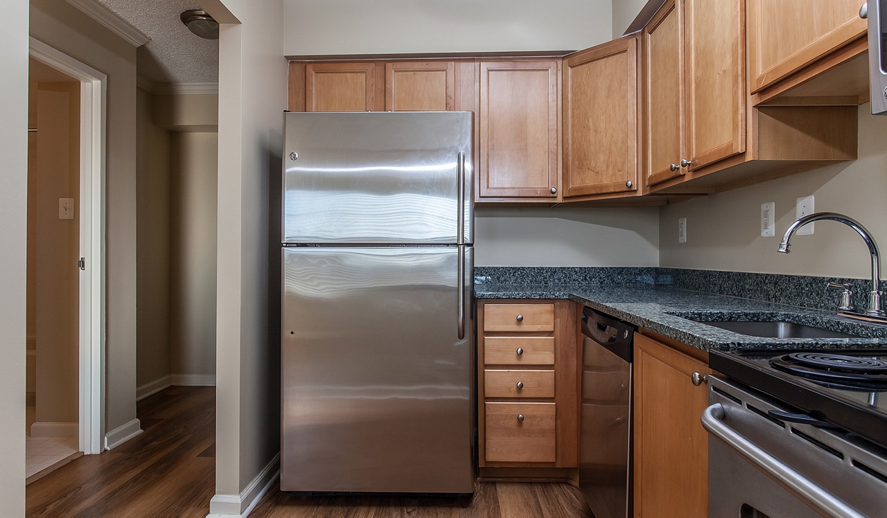 Latrobe Apartment Homes - Washington, D.C. - Kitchen