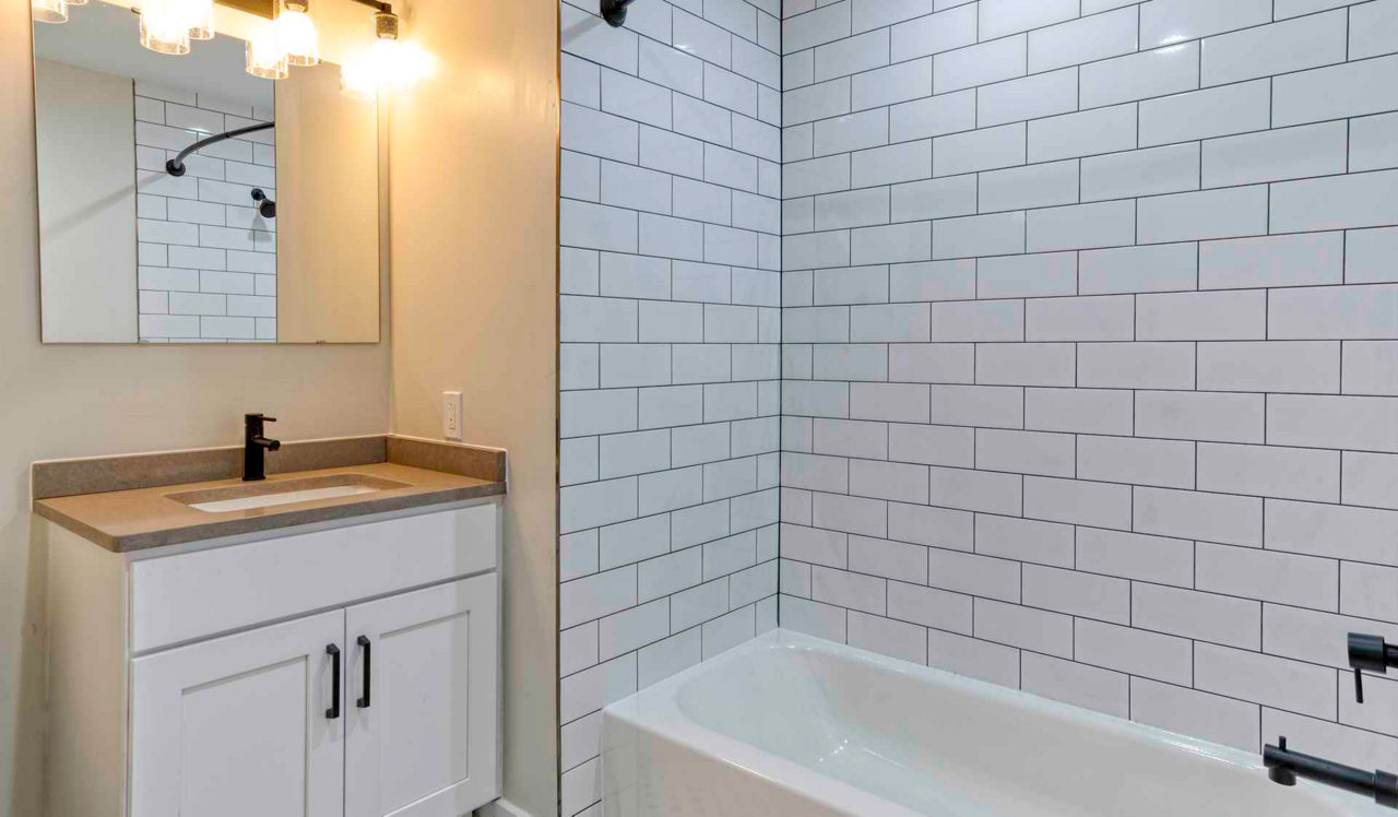 The Left Bank - Philadelphia, PA - Bathroom