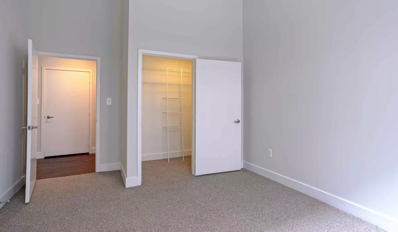Left Bank - Philly PA - bedroom