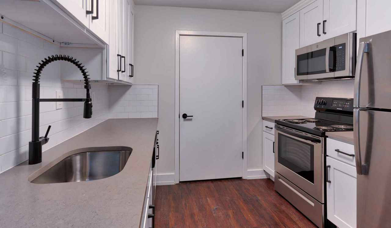 Left Bank Apts - Philadelphia PA - Kitchen