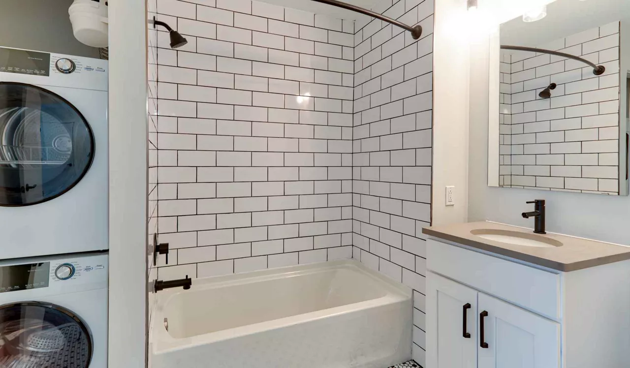 The Left Bank - Philadelphia, PA - Bathroom