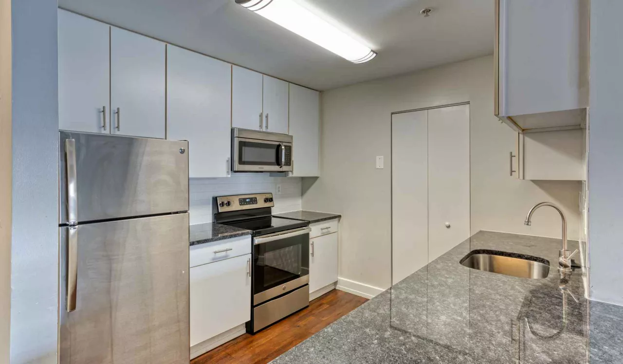 Left Bank - Philadelphia, PA - Kitchen