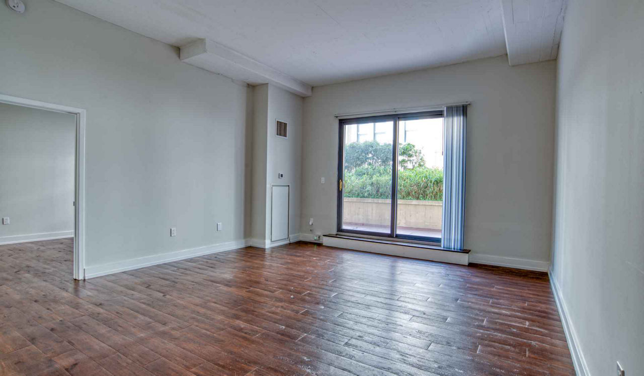 The Left Bank - Philadelphia, PA - Living Dining