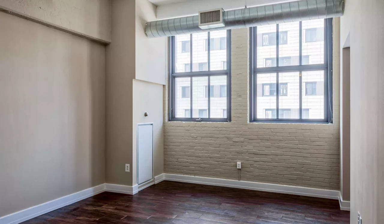 Left Bank - Philly PA - living room