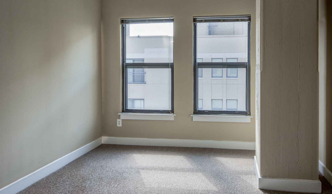 Left Bank - Philly PA - bedroom