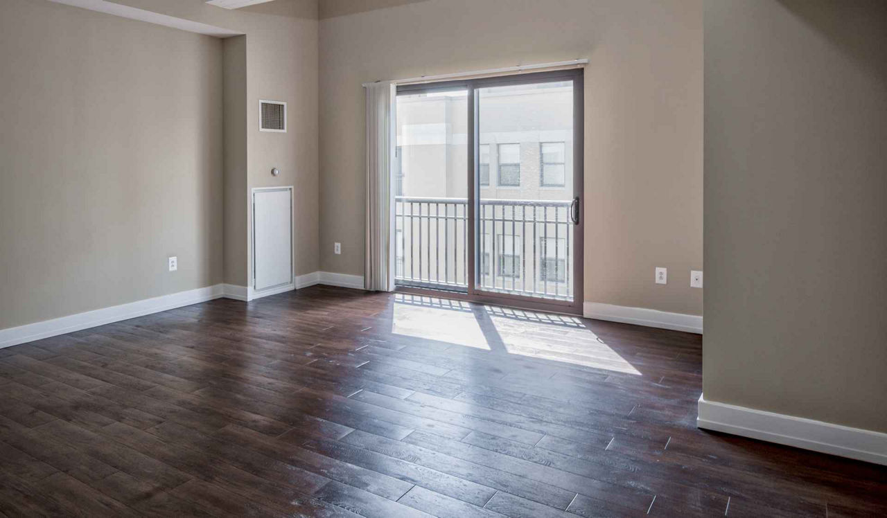 Left Bank - Philly PA - living room