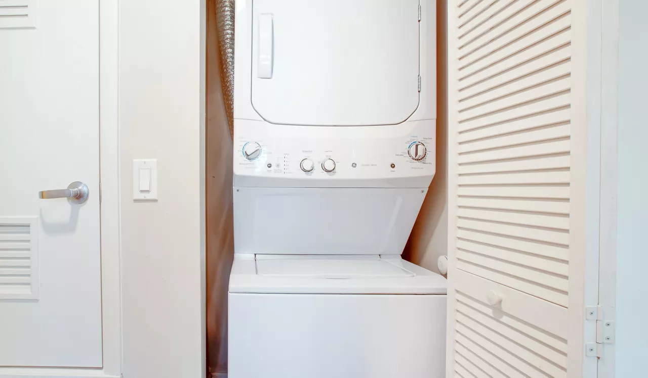 Lincoln Place Apartment Homes - Venice, CA - Laundry
