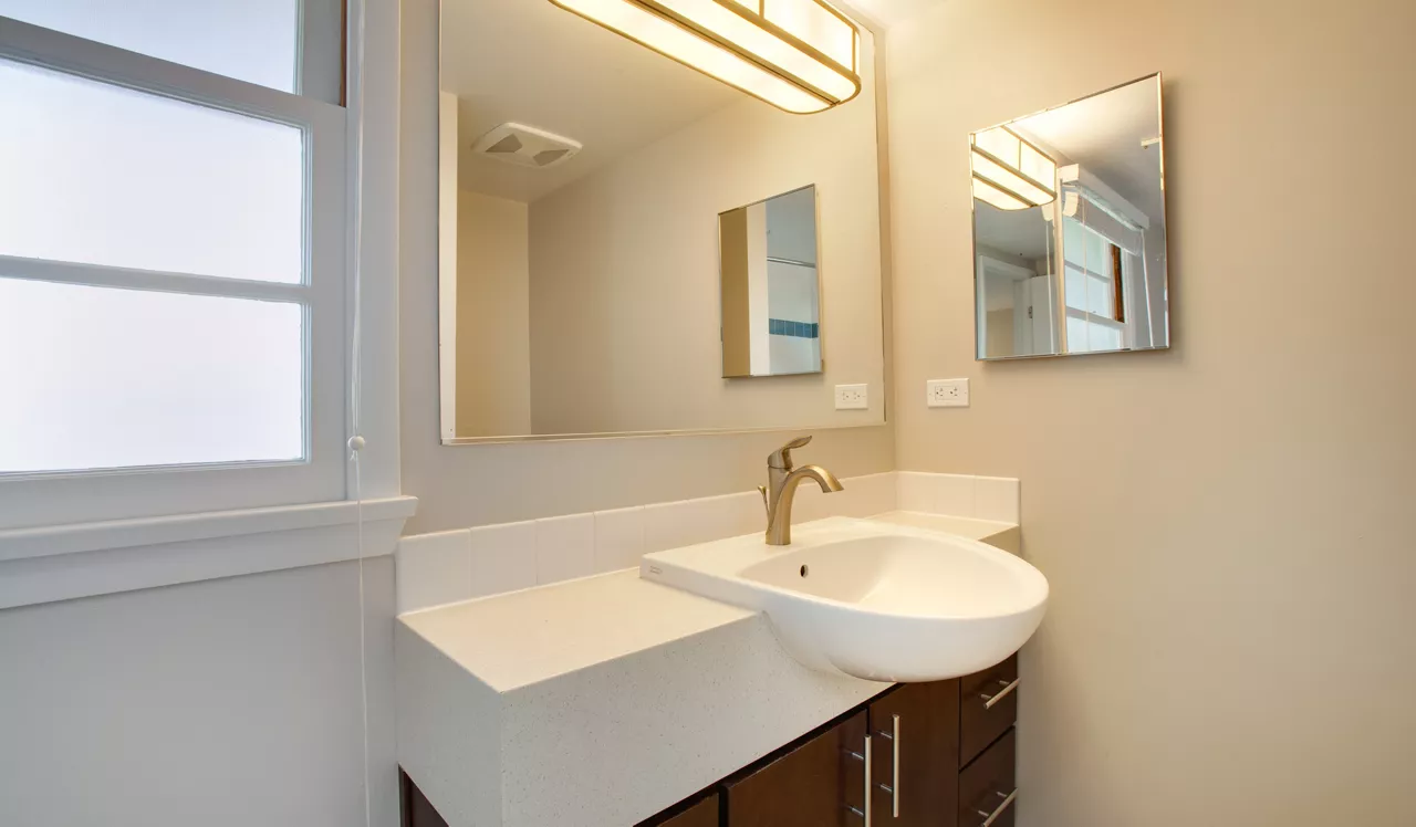 Lincoln Place Apartment Homes - Venice, CA - Bathroom