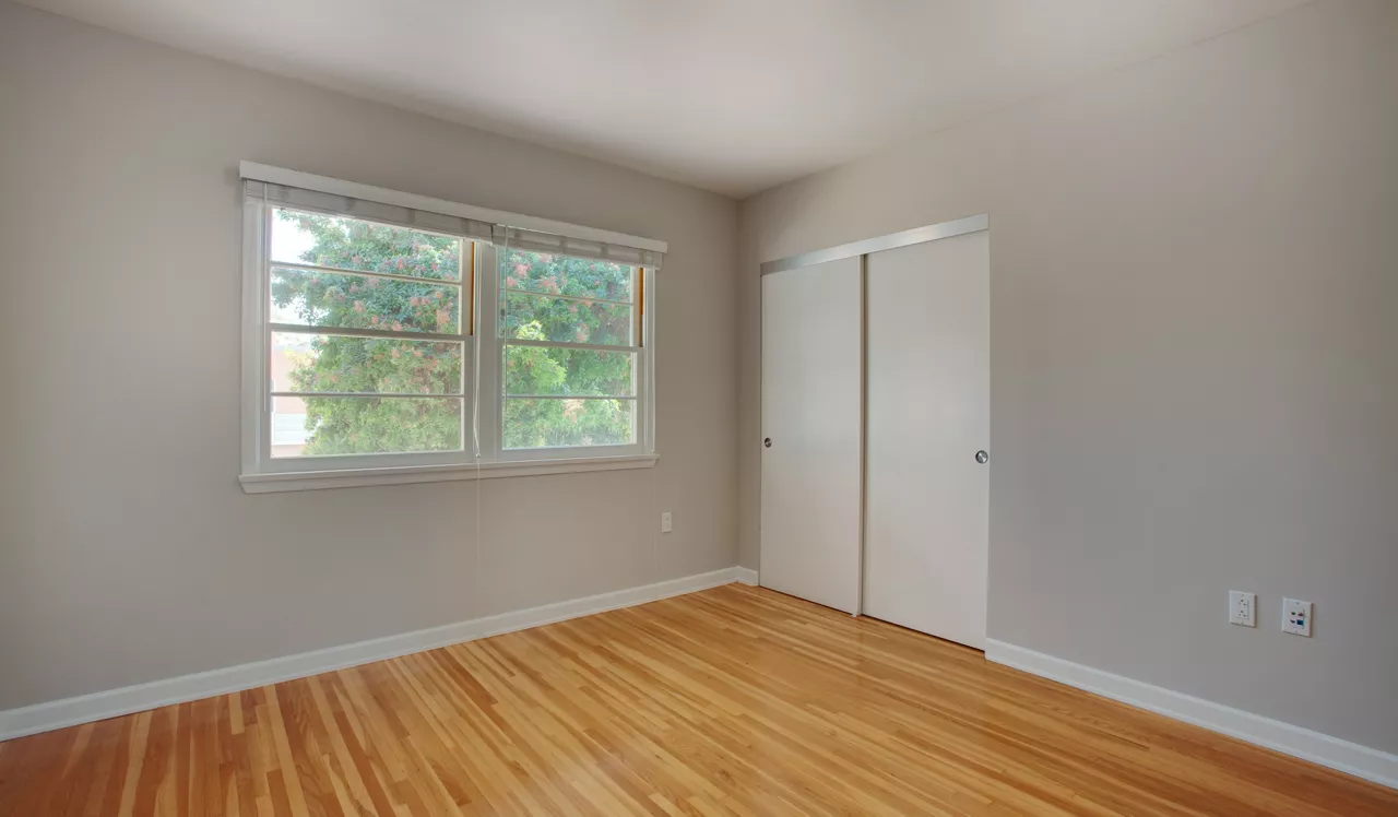 Lincoln Place Apartment Homes - Venice, CA - Bedroom