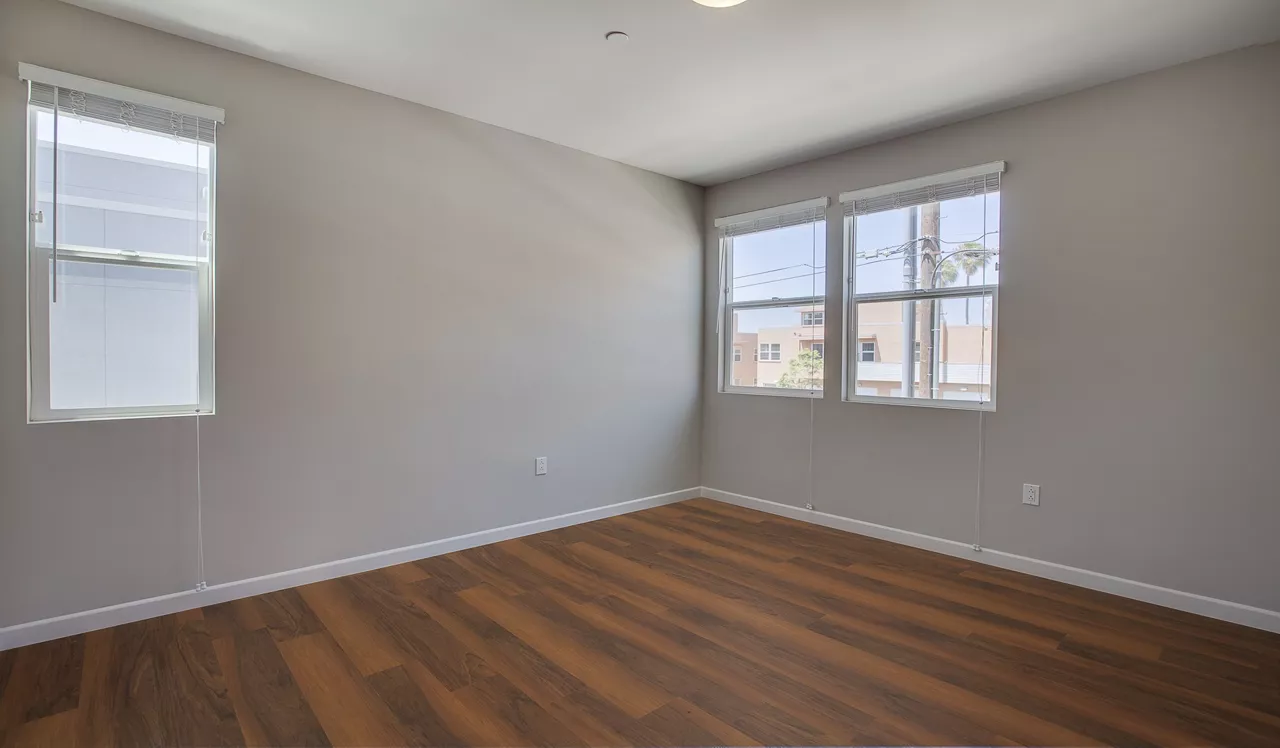 Lincoln Place Apartment Homes - Venice, CA - bedroom