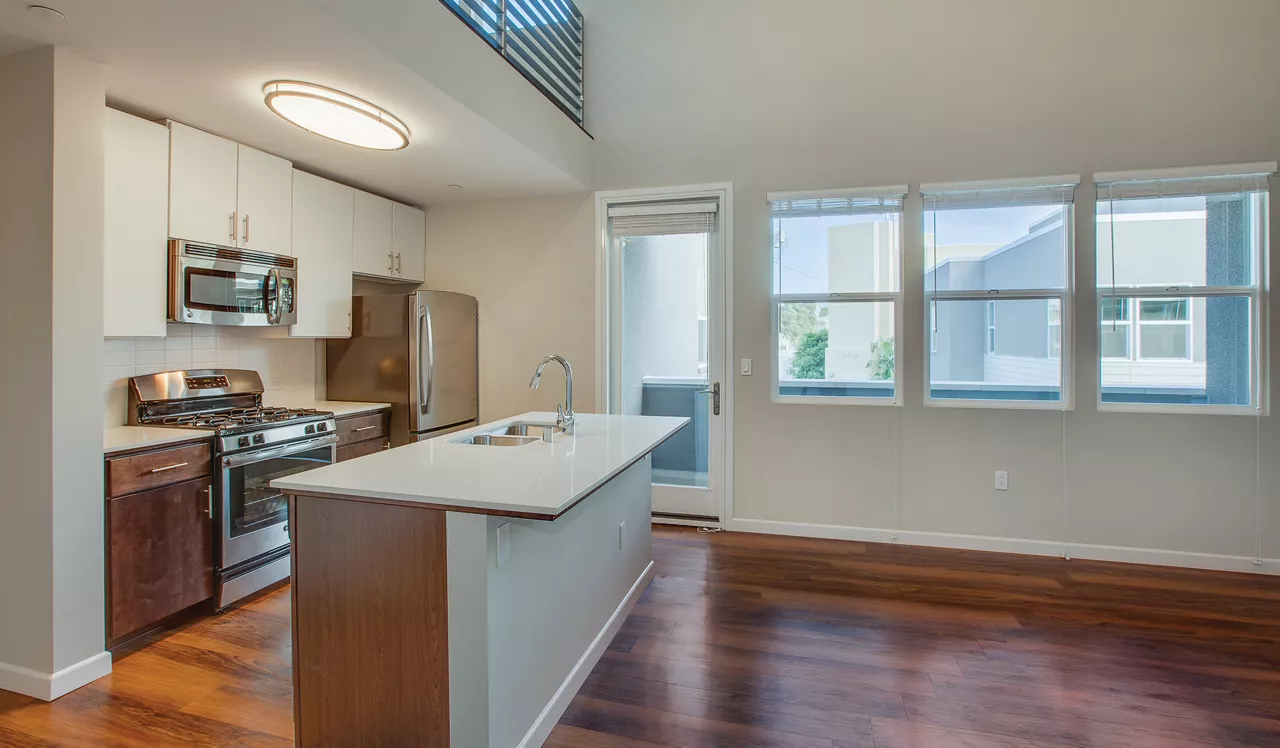 Lincoln Place - Venice, CA - Kitchen