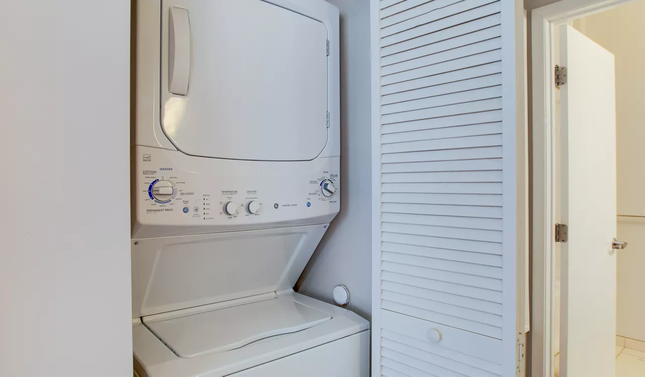 Lincoln Place Apartment Homes - Venice, CA - Laundry