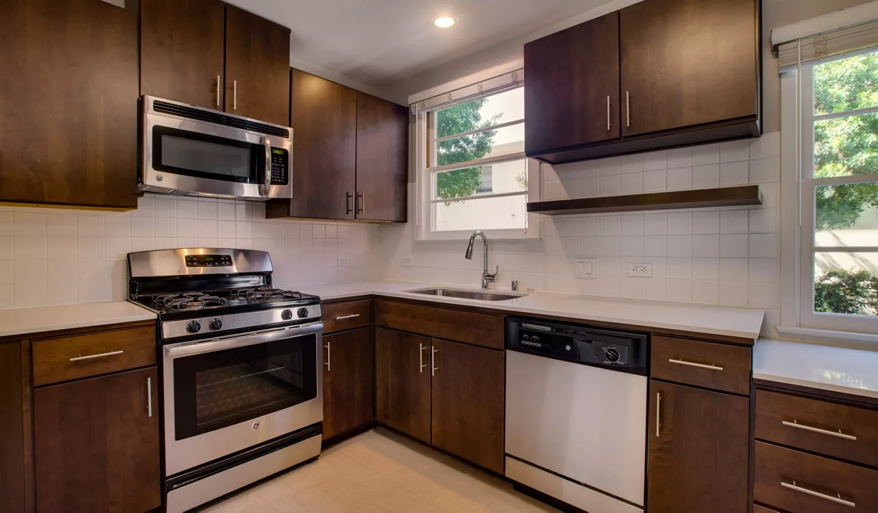 Lincoln Place - Venice, CA - Interior Kitchen