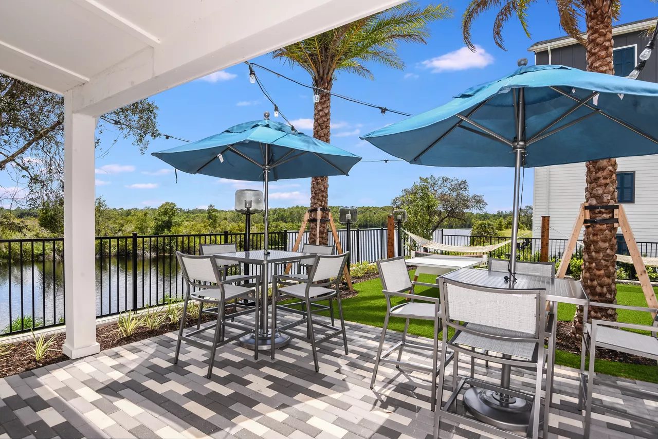 Lirio at Rafina in Orlando, FL - Outdoor Seating