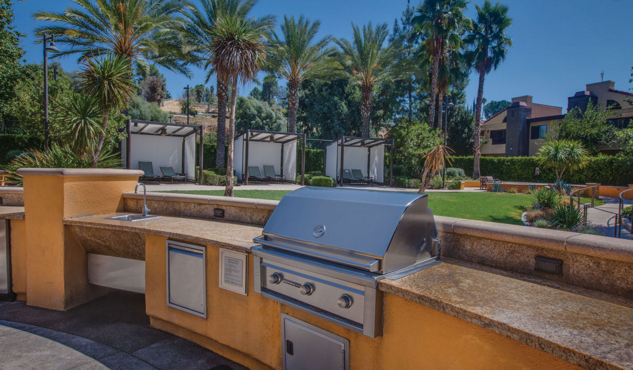 Malibu Canyon - Calabasas, CA - grills