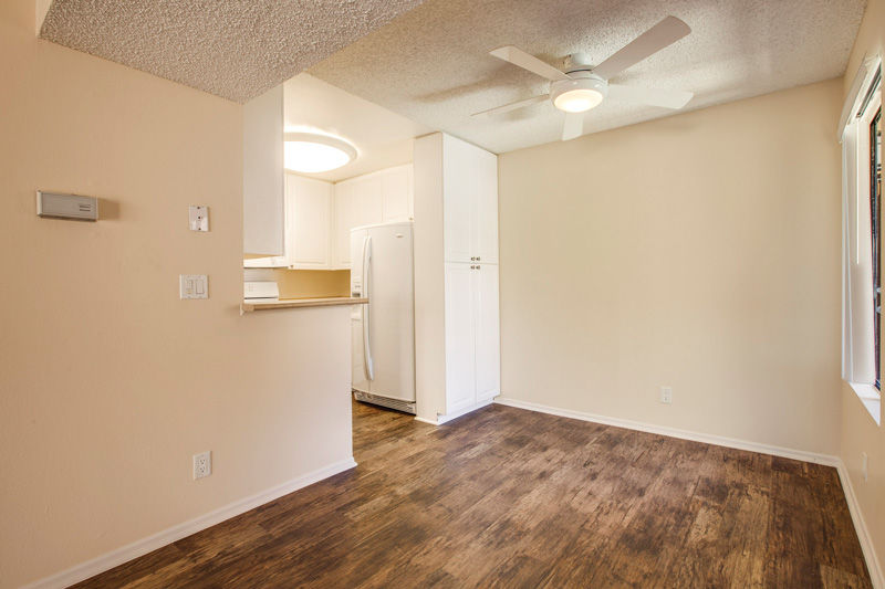 Malibu Canyon - Calabasas, CA - Dining Room