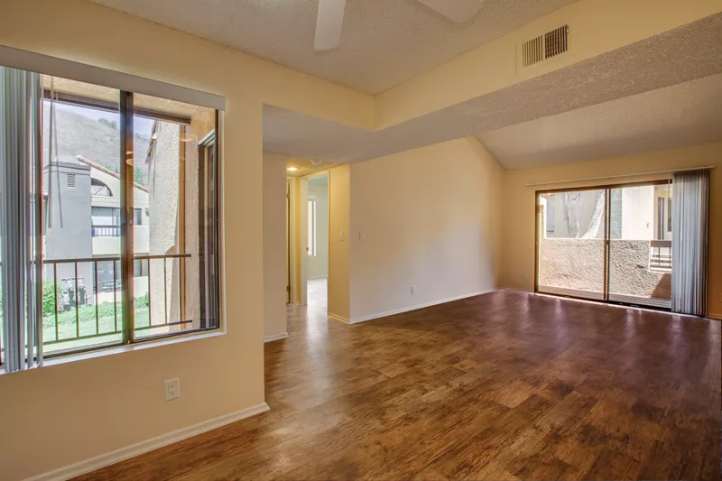 Malibu Canyon - Calabasas, CA - Living Room