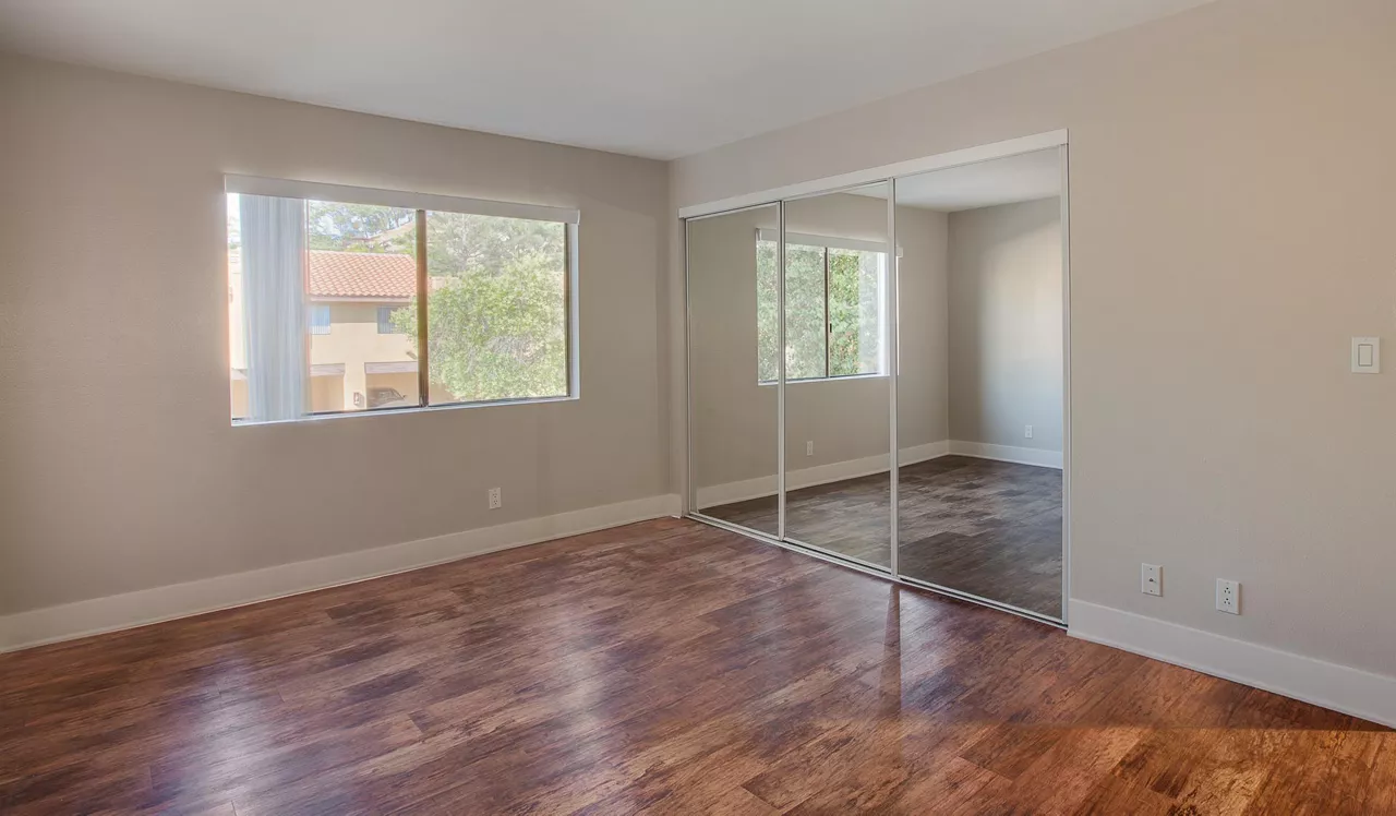 Malibu Canyon Apartment - Calabasas, CA - bedroom