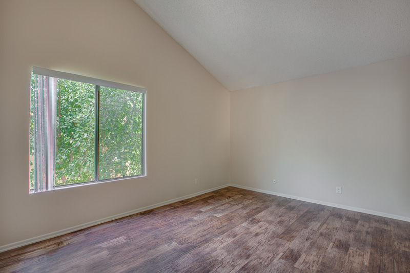 Malibu Canyon Apartments - Calabasas, CA - Bedroom