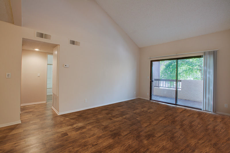 Malibu Canyon Apartments - Calabasas, CA - Living Room