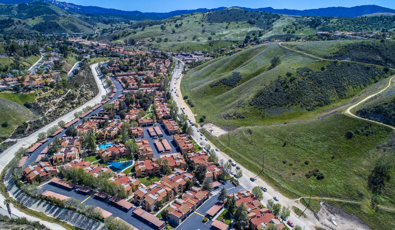 Malibu Canyon - Calabasas, CA - Exterior