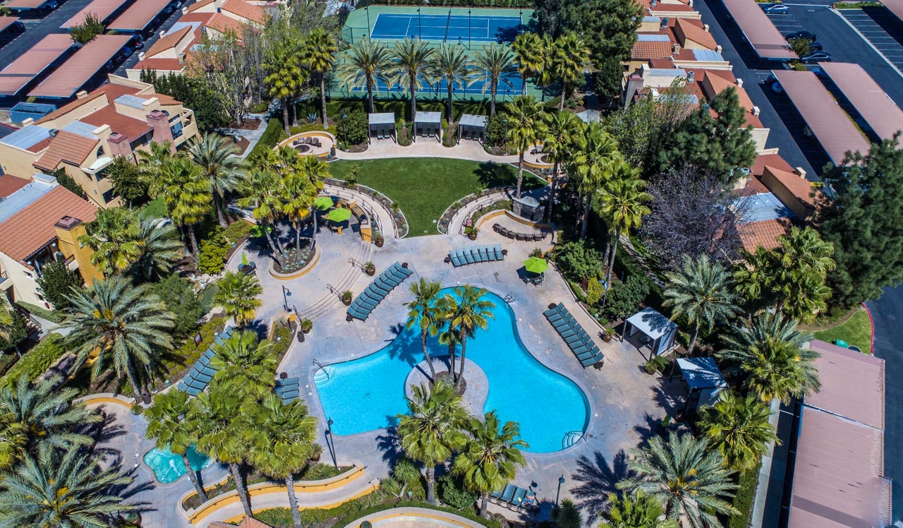 Malibu Canyon Apartments - Calabasas, CA - Outdoor Fireplace and Patio