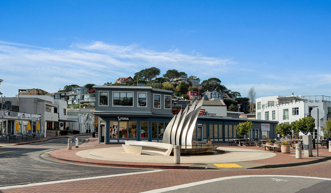Oakshore - Corte Madera, CA - Downtown Tiburon