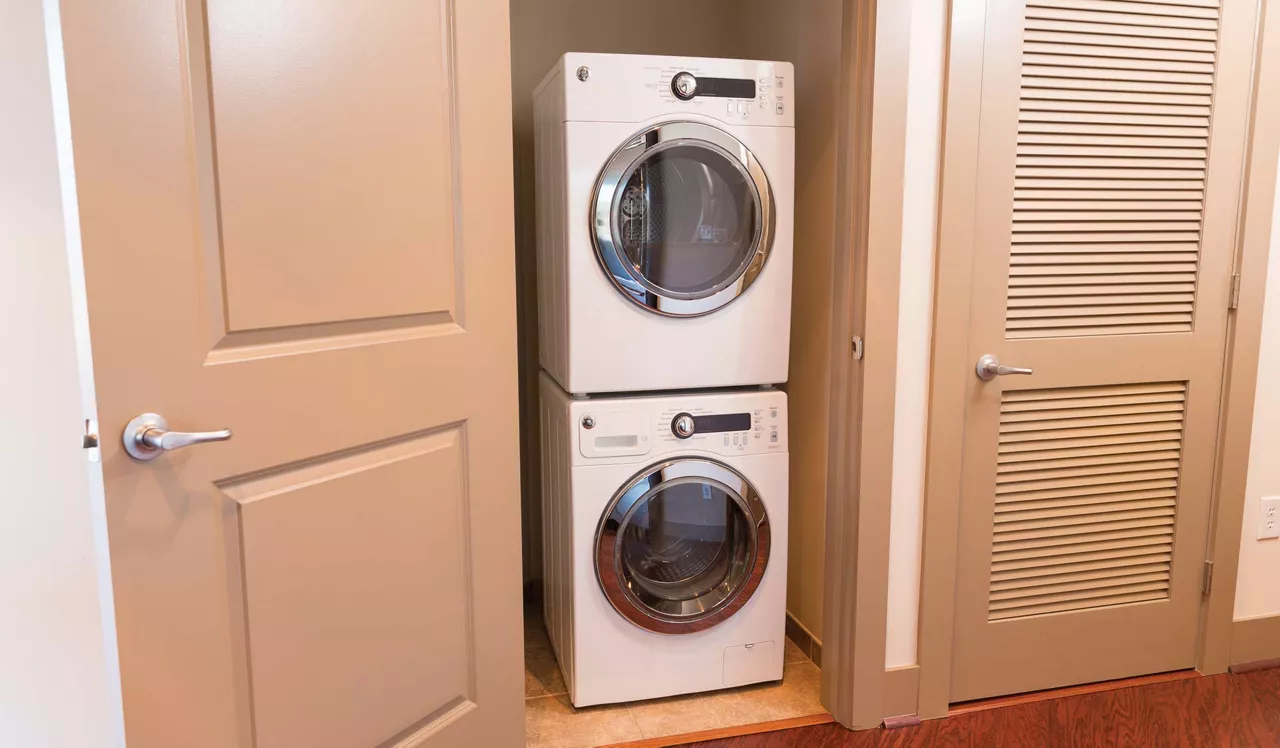 Mezzo Apartment Homes - Atlanta, GA - laundry