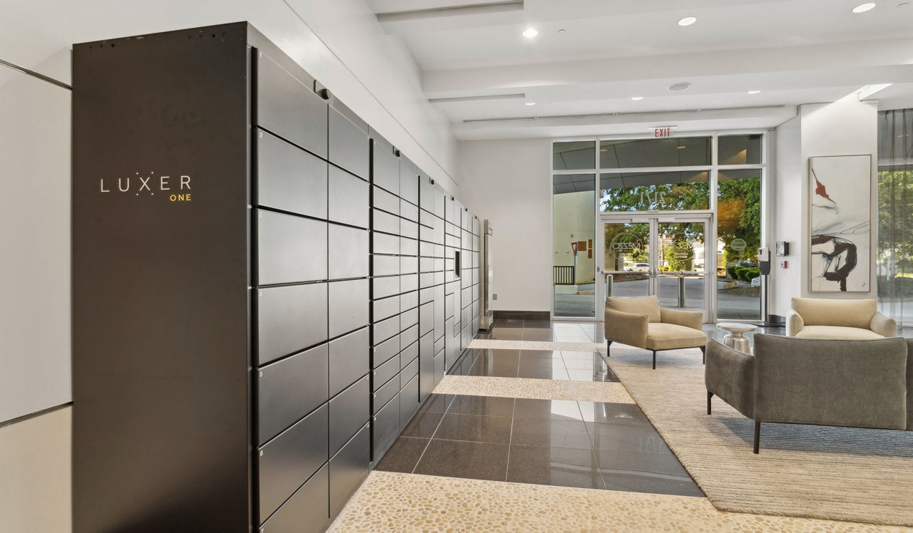 Mezzo - Buckhead, GA - package lockers