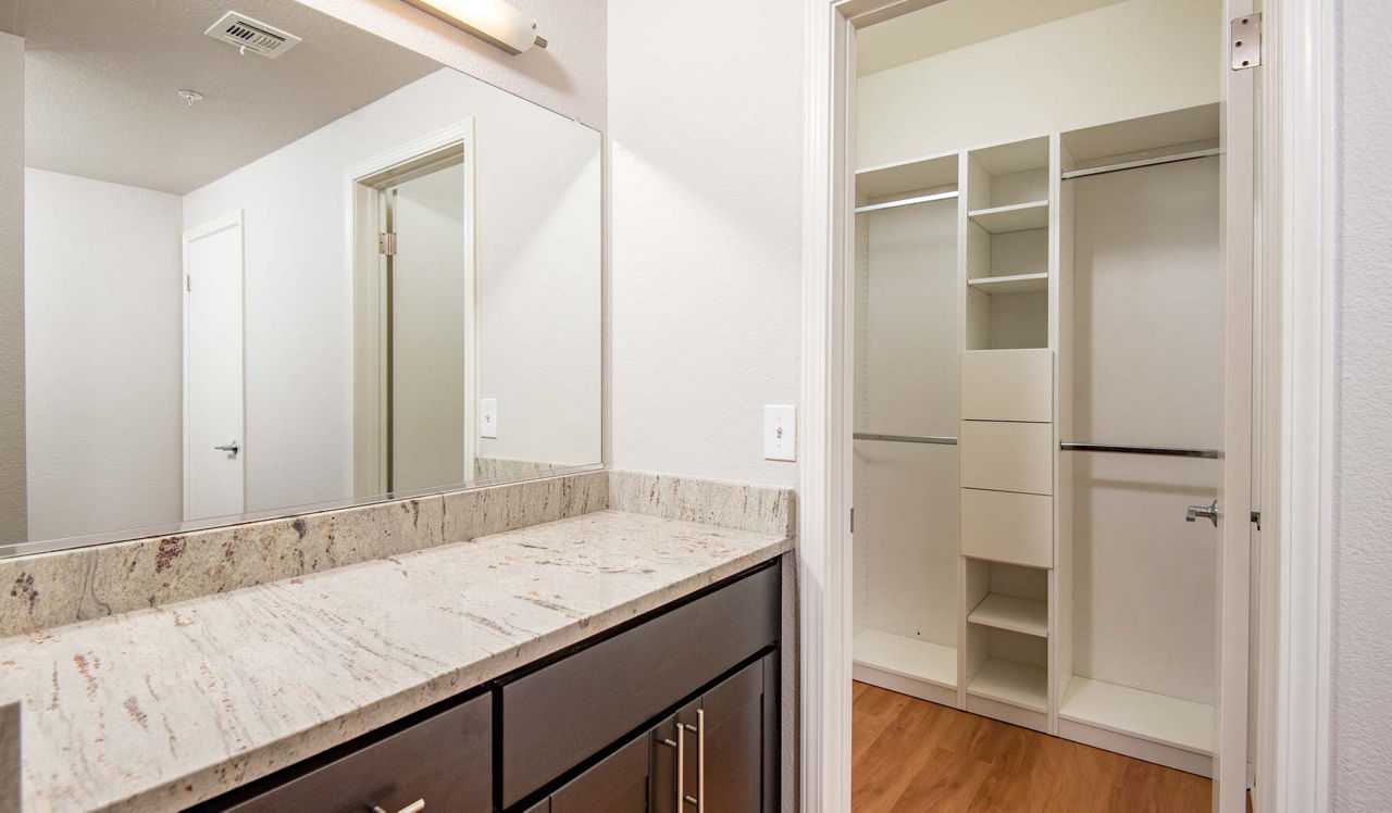 Monterey Grove Apartments - San Jose, CA - Bathroom