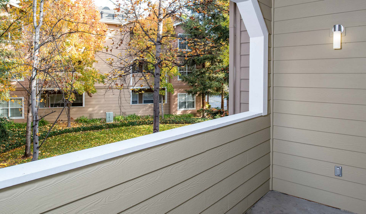 Monterey Grove Apartments - San Jose, CA - balcony
