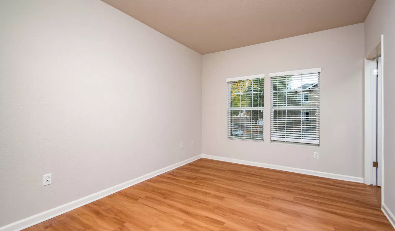 Monterey Grove - San Jose, CA - bedroom