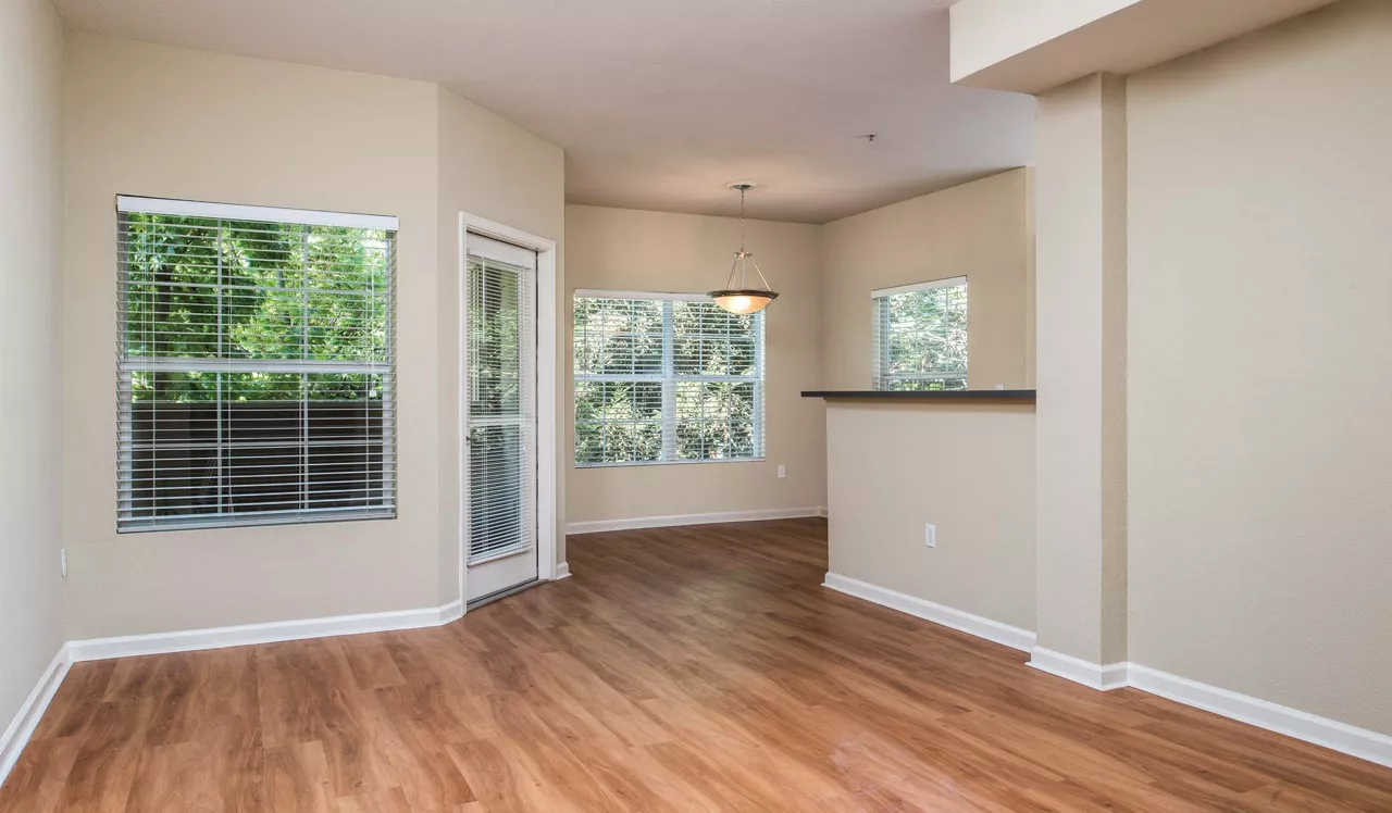Monterey Grove - San Jose, CA - living room