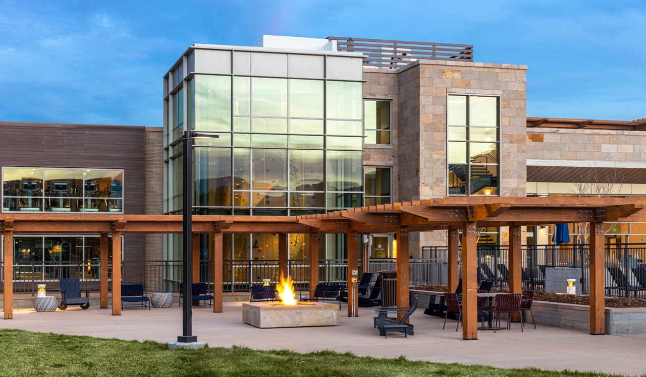 Parc Mosaic Apartment Homes - Boulder, CO - Outdoor Lounge